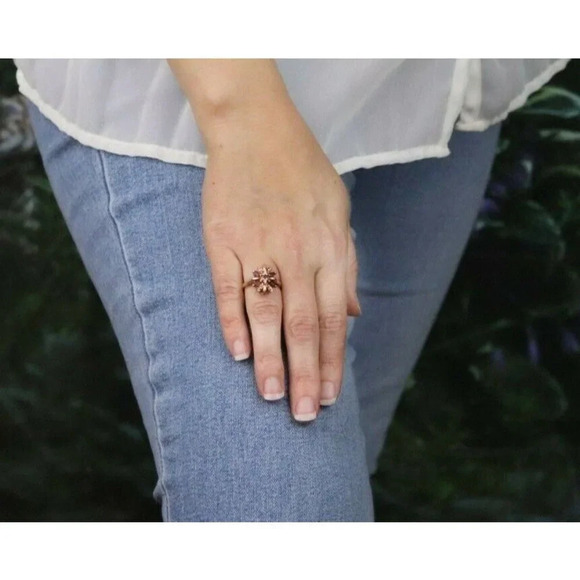 10k Yellow Gold Natural Ruby and Diamond Flower Ring Size 5 1/4 - Picture 4 of 8